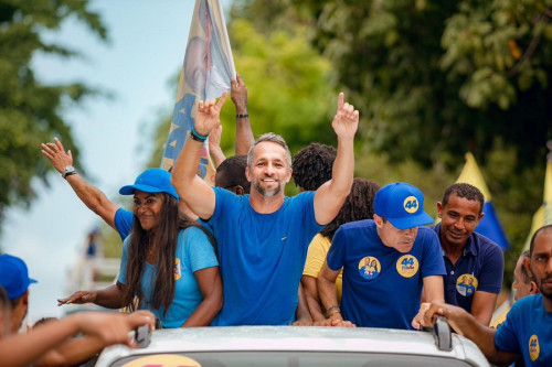 Flávio lidera disputa eleitoral em Camaçari com 51,21% dos votos, de acordo com pesquisa Séculus